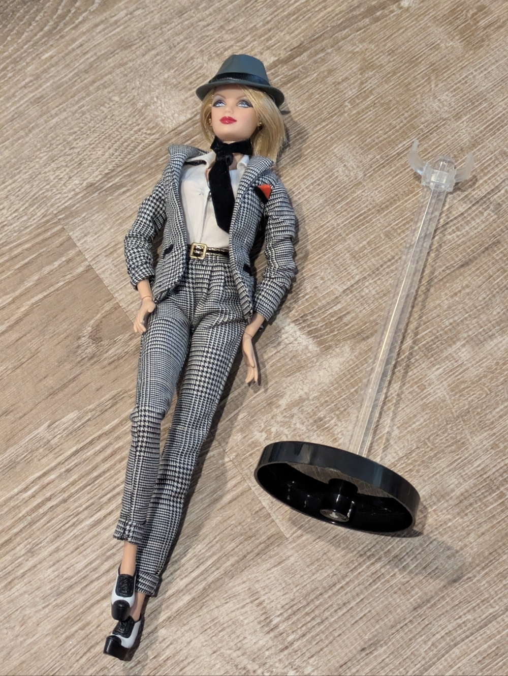 NEW Collector Barbie Sinatra Pink Label Doll + Stand